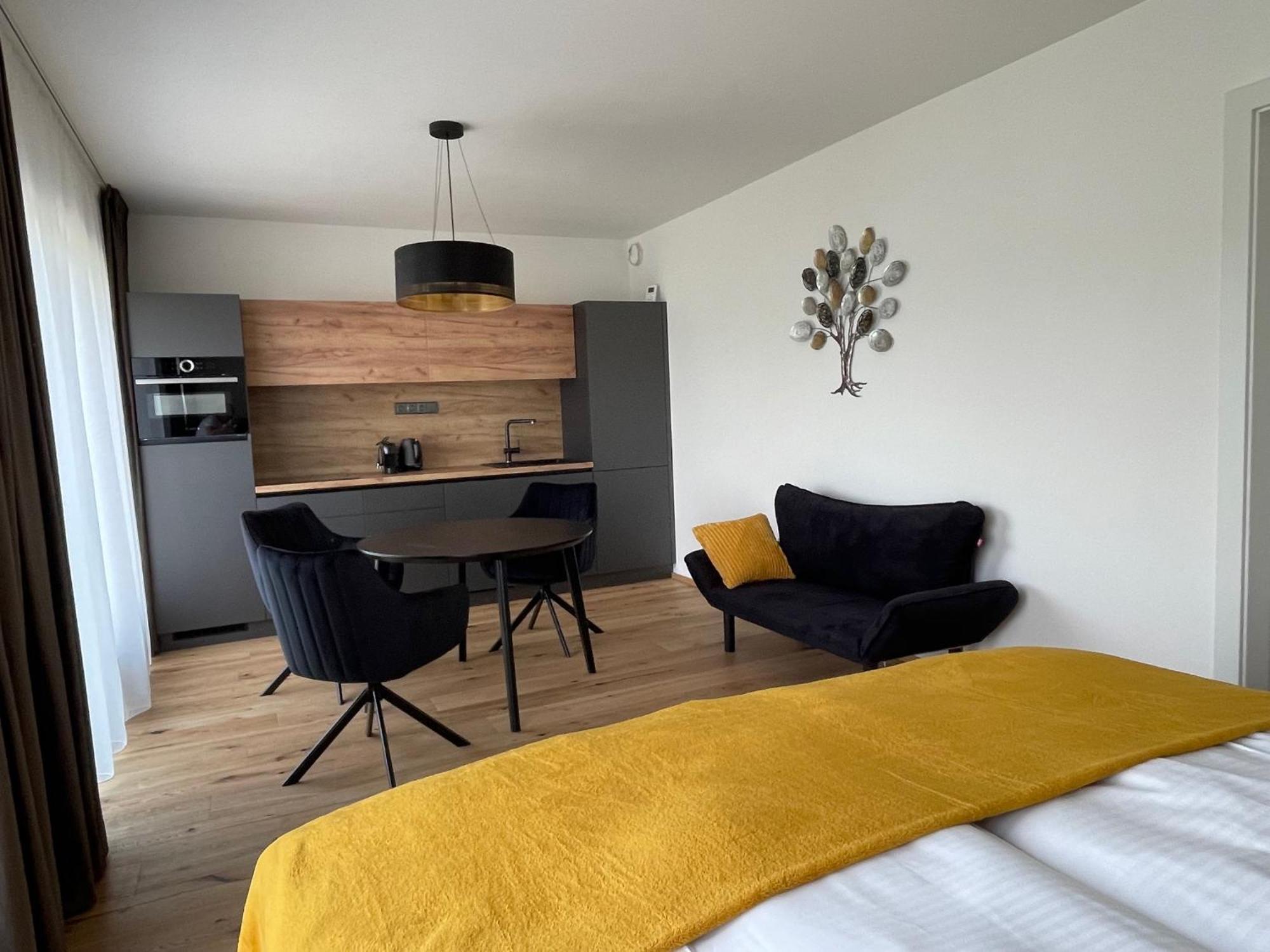 H52 Apartments Brno Exterior photo